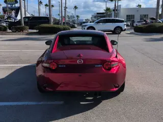 Mazda MX-5 Miata RF 2021 Grand Touring 2dr Convertible 6A