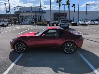Mazda MX-5 Miata RF 2021 Grand Touring 2dr Convertible 6A