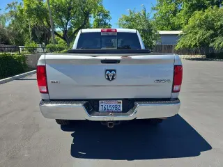 Ram 1500 2017 4x4 SLT 4dr Crew Cab 5.5 ft. SB Pickup