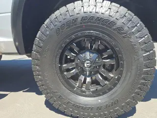 Ram 1500 2017 4x4 SLT 4dr Crew Cab 5.5 ft. SB Pickup