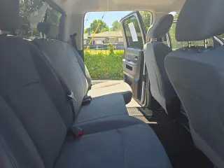 Ram 1500 2017 4x4 SLT 4dr Crew Cab 5.5 ft. SB Pickup