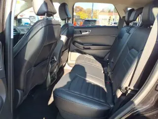 Ford Edge 2024 con tracción en las cuatro ruedas y SEL, SUV de 4 puertas