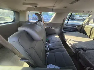 Chevrolet Suburban 2015 4x4 LT 4dr SUV