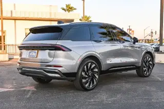 Lincoln Nautilus 2024 AWD Reserve 4dr SUV