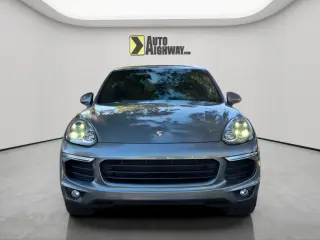 2018 Porsche CAYENNE