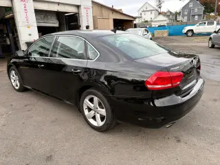 2013 VOLKSWAGEN PASSAT