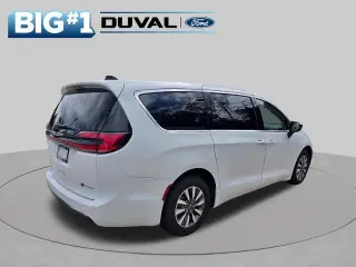 Chrysler Pacifica Híbrido enchufable 2024 Select 4dr Mini-Van