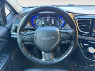 Chrysler Pacifica 2020 Touring L Plus 4dr Mini-Van