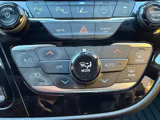 Chrysler Pacifica 2020 Touring L Plus 4dr Mini-Van