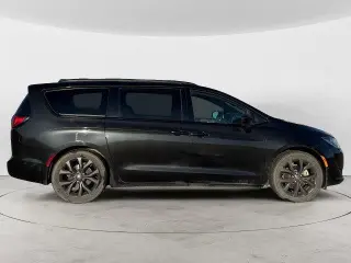 Chrysler Pacifica 2020 Touring L Plus 4dr Mini-Van