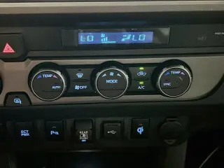 Toyota Tacoma 2021 4x4 SR V6 4dr Doble Cabina 5.0 ft SB