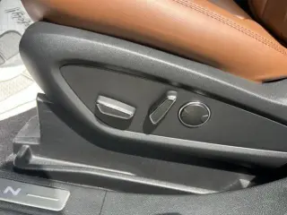 Lincoln Nautilus 2023 AWD Reserve 4dr SUV