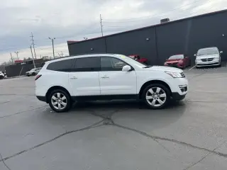 Chevrolet Traverse 2017 LT 4dr SUV w/1LT