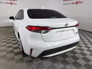 Toyota Corolla 2022 LE 4dr Sedán