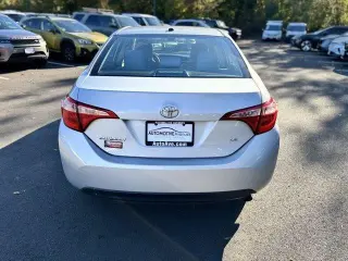 Toyota Corolla 2018 XLE Sedán 4 puertas