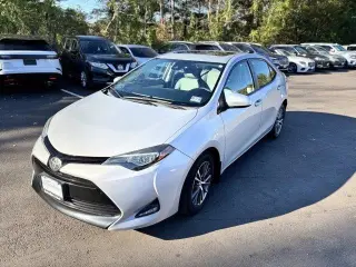 Toyota Corolla 2018 XLE Sedán 4 puertas
