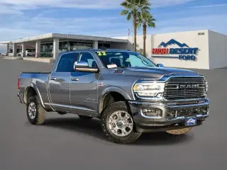 Ram 2500 2022 4x4 Laramie 4 puertas Crew Cab 6.3 ft. SB Pickup