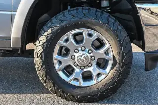 Ram 2500 2022 4x4 Laramie 4 puertas Crew Cab 6.3 ft. SB Pickup