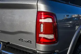 Ram 2500 2022 4x4 Laramie 4 puertas Crew Cab 6.3 ft. SB Pickup