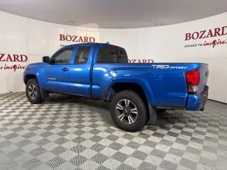 Toyota Tacoma 2017 4x2 TRD Sport 4 puertas Access Cab 6.1 pies LB