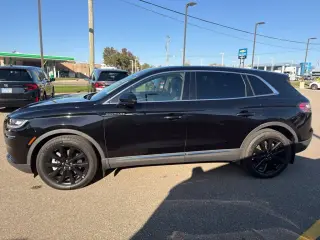 Lincoln Nautilus 2023 AWD Reserve 4dr SUV