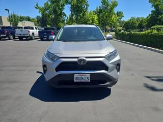 Toyota RAV4 2020 AWD XLE 4dr SUV