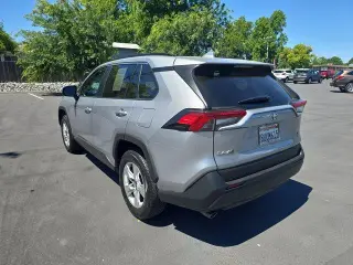 Toyota RAV4 2020 AWD XLE 4dr SUV