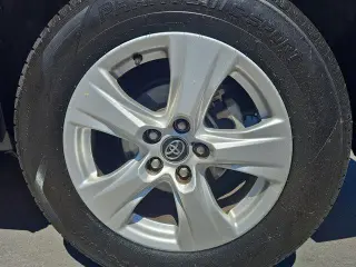 Toyota RAV4 2020 AWD XLE 4dr SUV