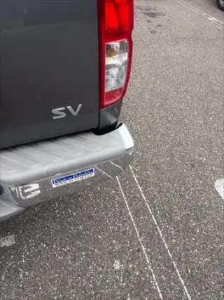 Nissan Frontier 2016 4x2 SL 4dr Crew Cab 5 ft. SB Pickup 5A (lanzamiento de mitad de año)