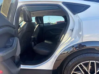 Ford Mustang Mach-E 2024 AWD Premium SUV de 4 puertas