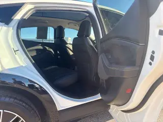 Ford Mustang Mach-E 2024 AWD Premium SUV de 4 puertas