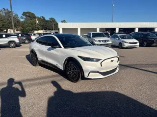 Ford Mustang Mach-E 2024 AWD Premium SUV de 4 puertas