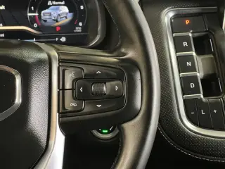 GMC Yukon 2023 4x2 SLT 4dr SUV