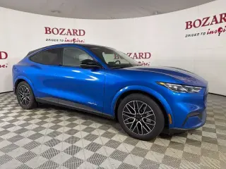 Ford Mustang Mach-E 2025 AWD Premium 4dr SUV