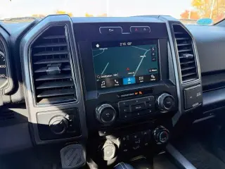 Ford F-150 2018 4x4 XLT 4dr SuperCrew con 5.5 ft. SB