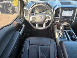 Ford F-150 2019 4x4 Lariat 4 puertas SuperCrew 5.5 pies SB