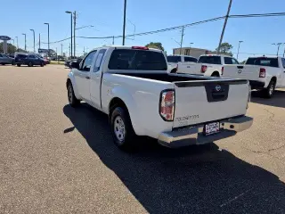 Nissan Frontier 2015 4x2 S 4dr King Cab 6.1 ft. SB Pickup 5M