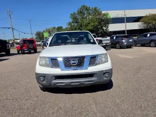 Nissan Frontier 2015 4x2 S 4dr King Cab 6.1 ft. SB Pickup 5M