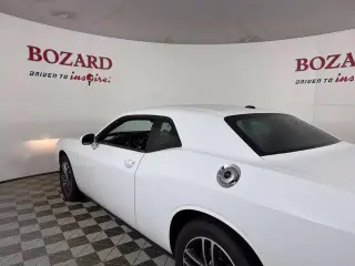 Dodge Challenger 2019 AWD SXT 2dr Coupe