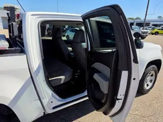 Chevrolet Colorado 2021 4x2 Camioneta de trabajo 4 puertas Cabina Crew 5 pies SB