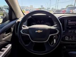 Chevrolet Colorado 2021 4x2 Camioneta de trabajo 4 puertas Cabina Crew 5 pies SB