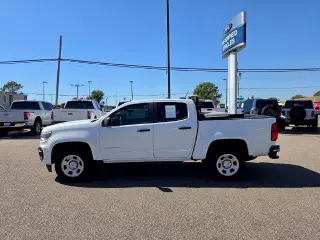 Chevrolet Colorado 2021 4x2 Camioneta de trabajo 4 puertas Cabina Crew 5 pies SB