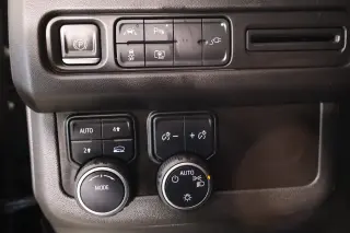 Chevrolet Suburban 2022 4x4 RST 4dr SUV