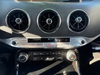 2018 Kia Stinger Base