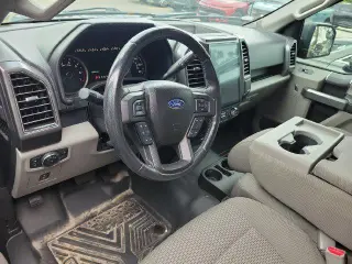 Ford F-150 2017 4x4 XLT 4dr SuperCrew 5.5 ft. SB