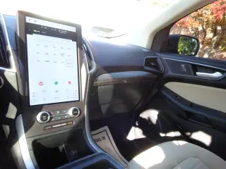 2021 Ford Edge SE AWD