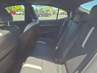 Toyota Camry 2026 SE 4dr Sedan