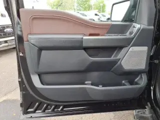 Ford F-150 2023 4x2 Lariat 4dr SuperCrew 5.5 ft SB
