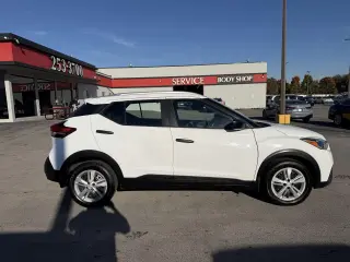 2019 Nissan Kicks S