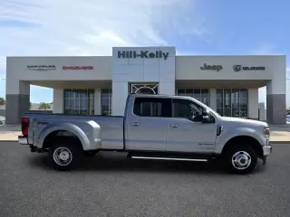 Ford F-350 Super Duty 2022 4x4 XLT Crew Cab 4 puertas, caja larga de 8 pies, camioneta
